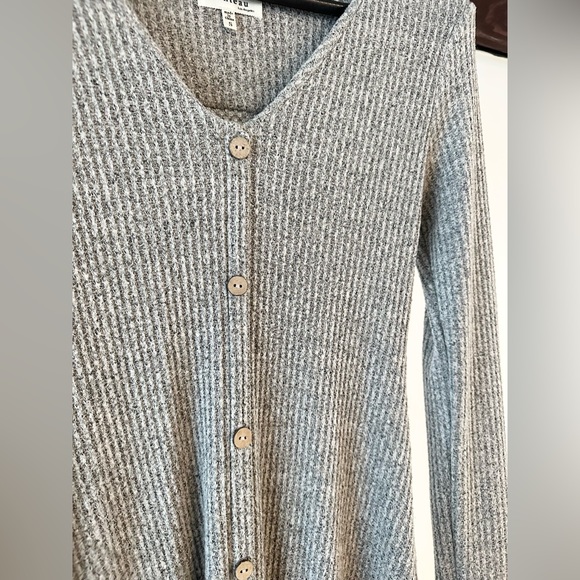 Monteau Los Angeles Knit Dress - Picture 1 of 4